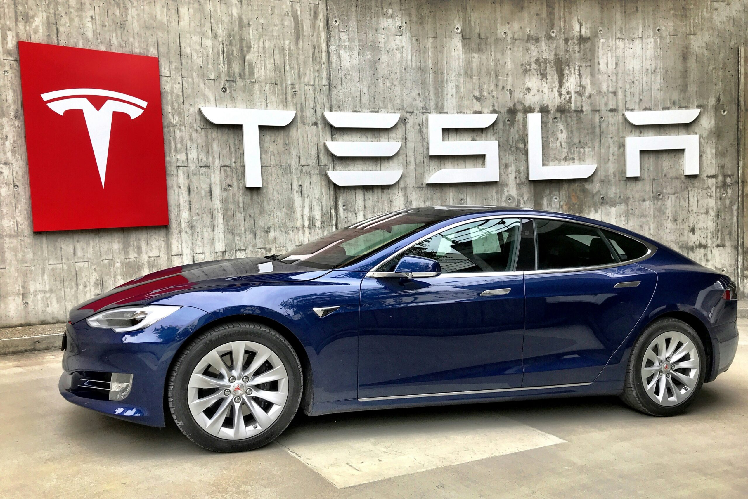 tesla stock trumbles